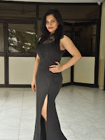 Revathi chowdary new sizzling photos-cover-photo