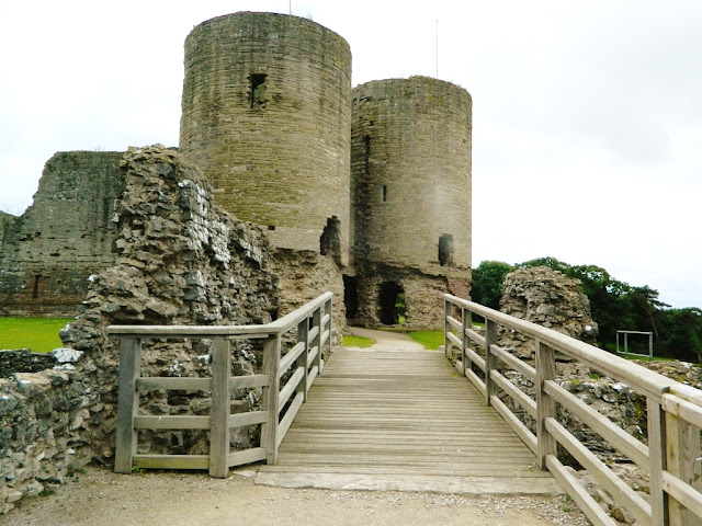 Rhuddlan Castle, North Wales Castle, 