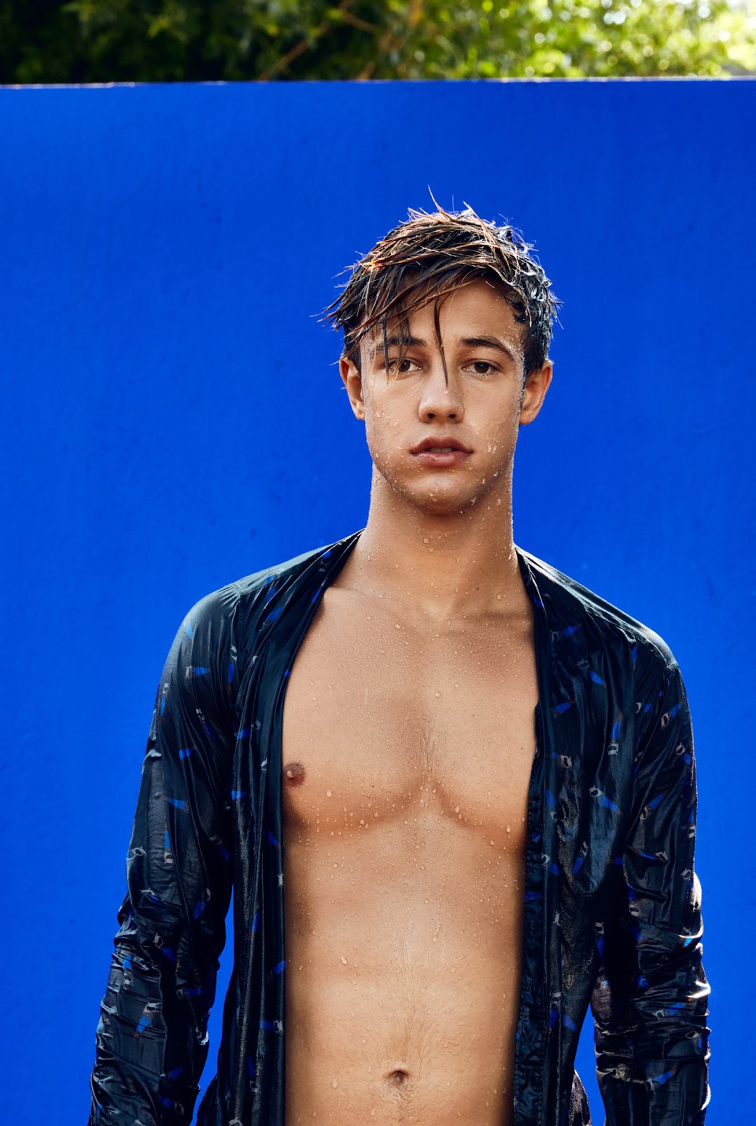 WE LOVE HOT GUYS: Cameron Dallas - shirtless in Flaunt Magazine
