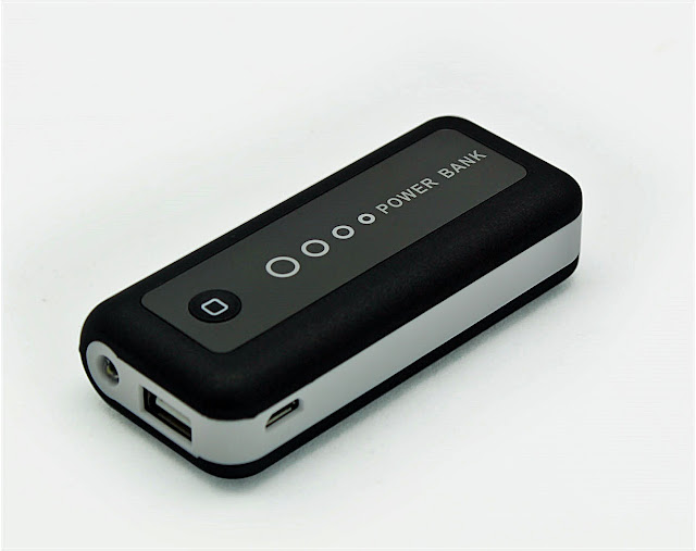 prezenty na Dzień Taty: powerbank Dzień Ojca- powerbank