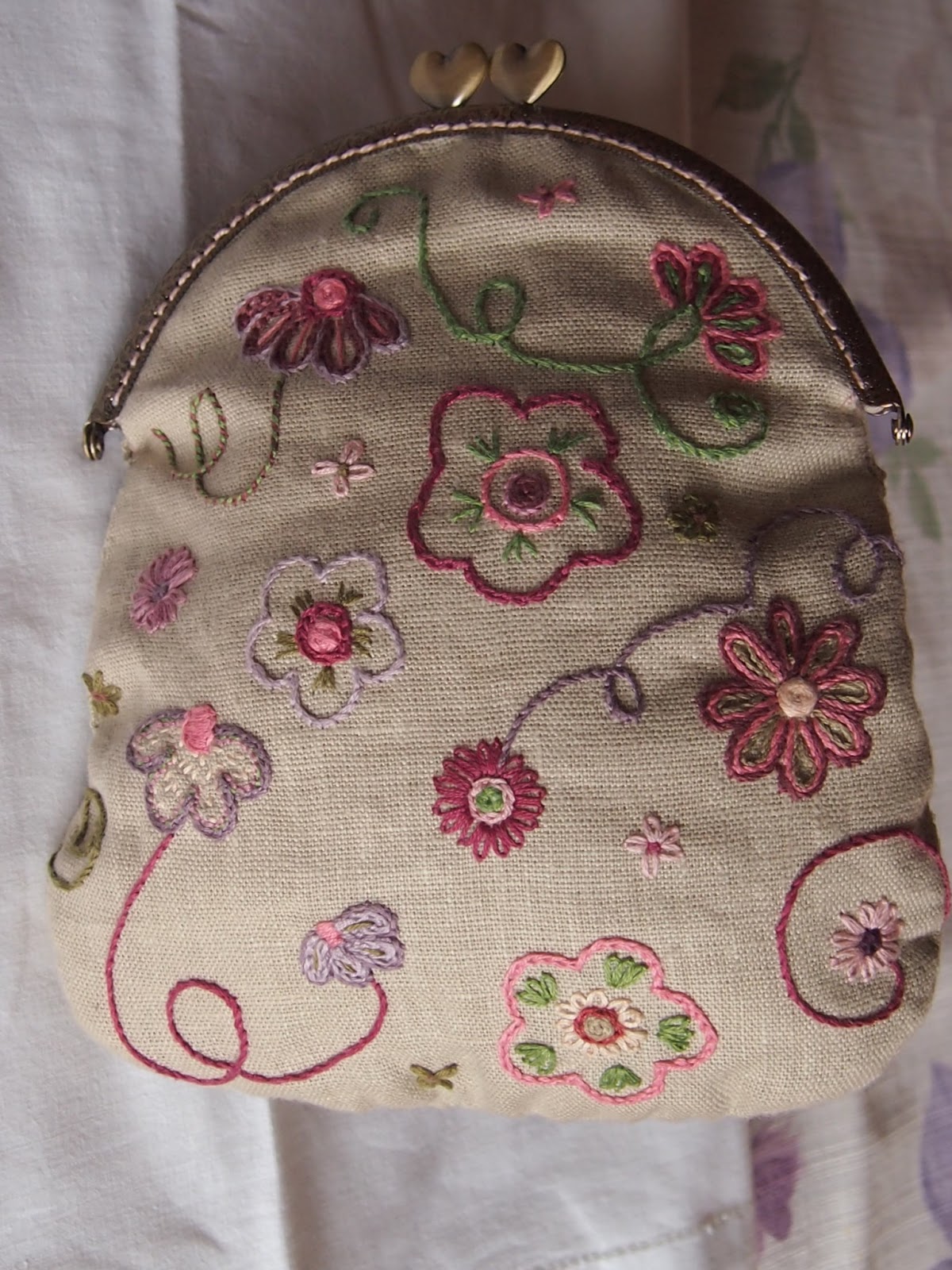 LAS LABORES DE TONI BOLSO BORDADO A MANO