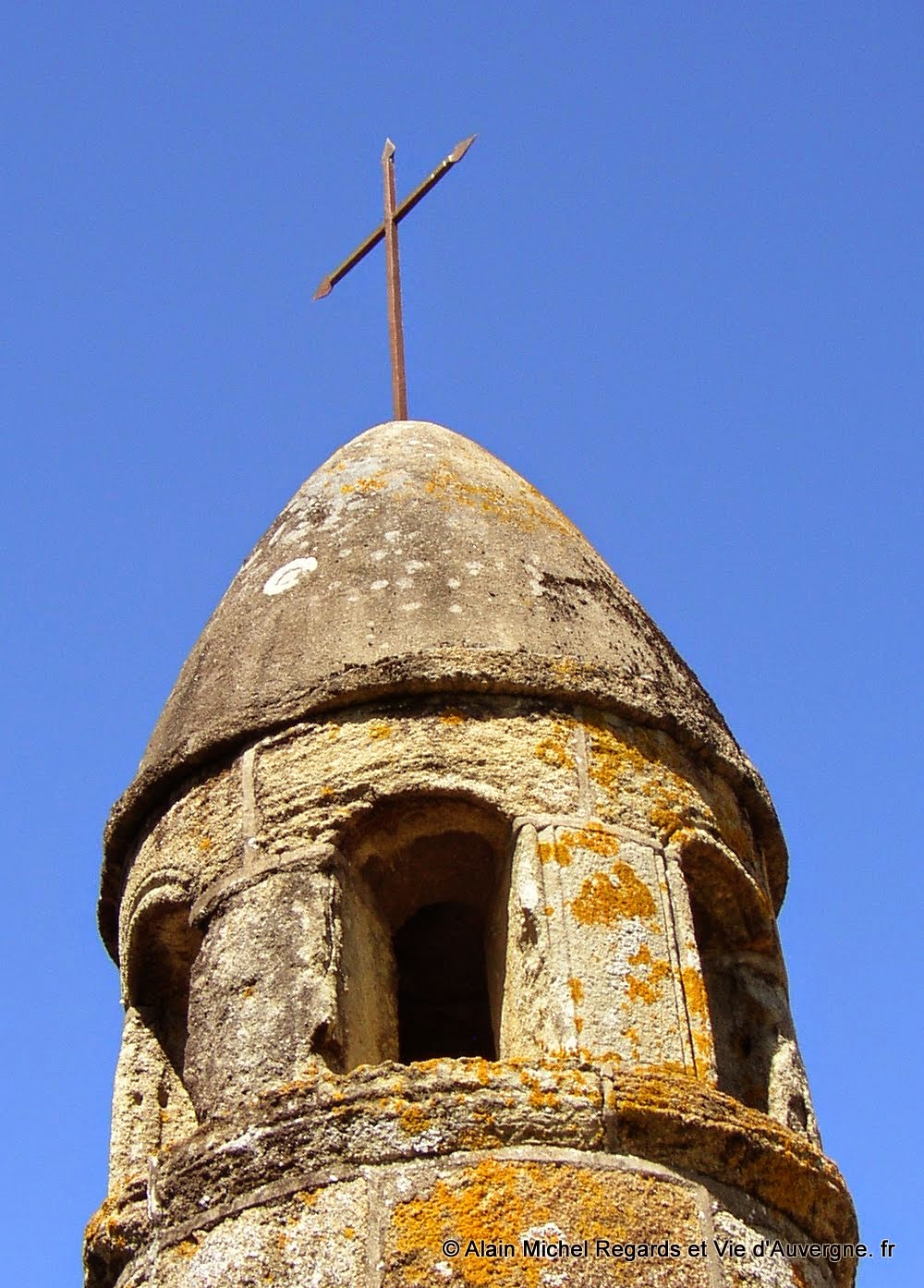 Lanterne des morts de Culhat, Puy-de-Dôme.