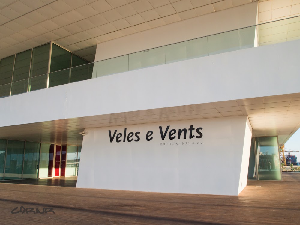 Cladirea Veles e Vents, Portul din Valencia