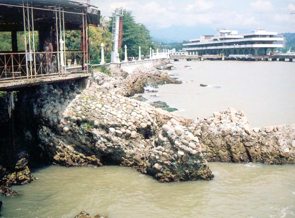 Мост перед сухумом