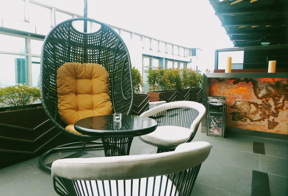 Cloud Lounge and Living Room Jakarta - eatandtreats - Indonesian ... Cloud Lounge and Living Room Jakarta - eatandtreats - Indonesian ...