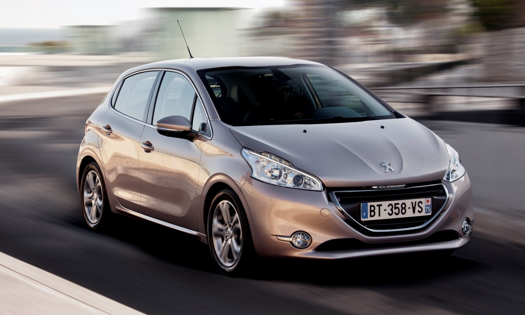 Lanzamiento Peugeot 208 1.6 VTi Autoblog Uruguay Lanzamiento Peugeot 208 1.6 VTi Autoblog Uruguay