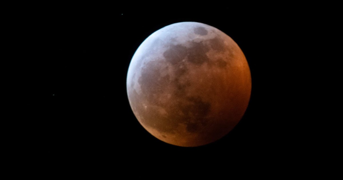 Cliff Mass Weather Blog Why was part of the moon lighter during the