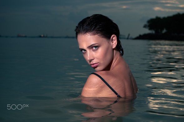 As lindas modelos na praia na fotografia de Leroy Lee Jun Liang Leroy Lee Jun Liang 500px arte fotografia mulheres modelos praia luz mar fashion beleza