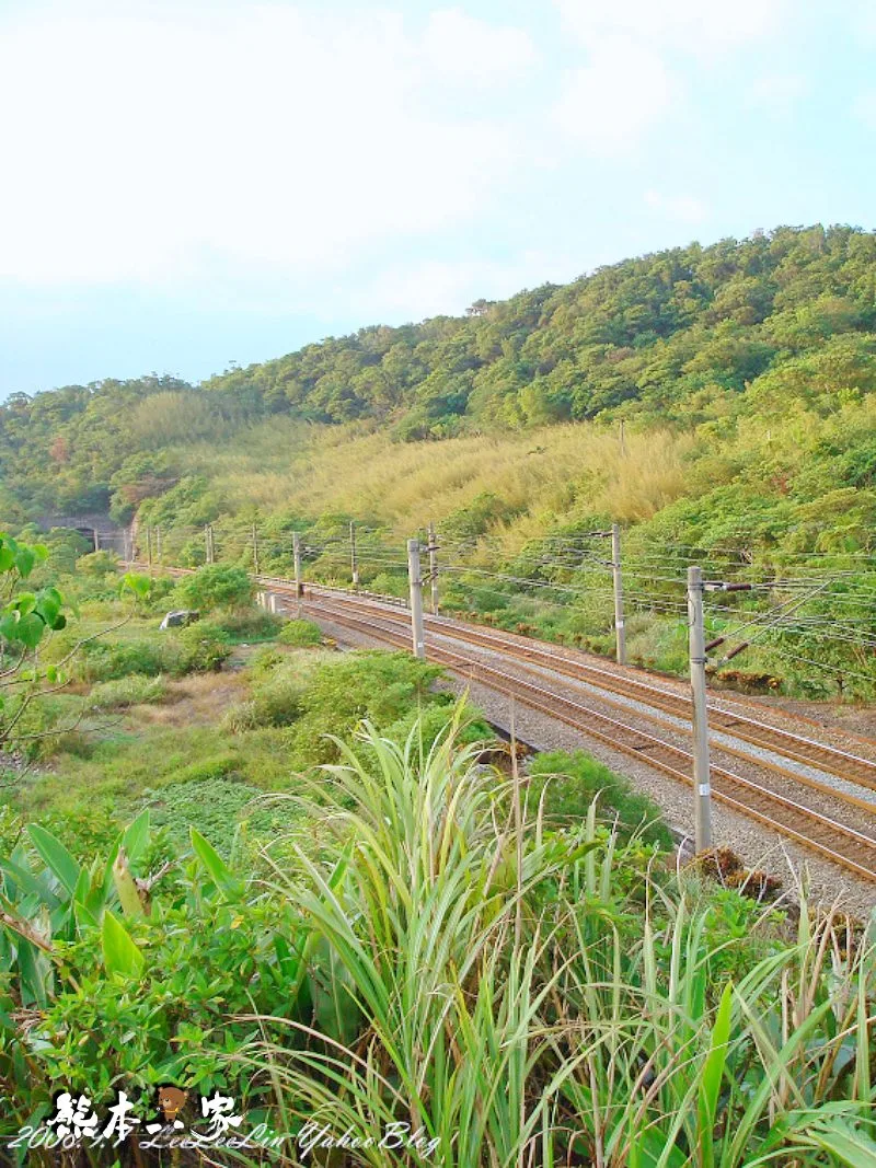 新北貢寮單車遊景點|福隆舊草嶺隧道