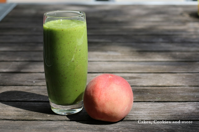 Grüner Pfirsich-Bananen-Smoothie Grüner Pfirsich-Bananen-Smoothie
