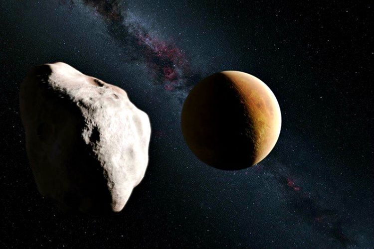 Ay'a birkaç milyar yıl evvel çarpan bir asteroit devasa bir çukur meydana getirdi.