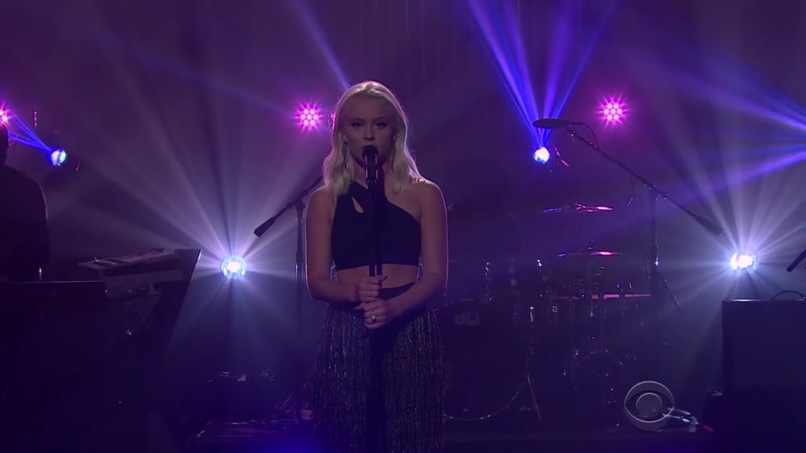 Zara Larsson - Never Forget You | 365 Days With Music