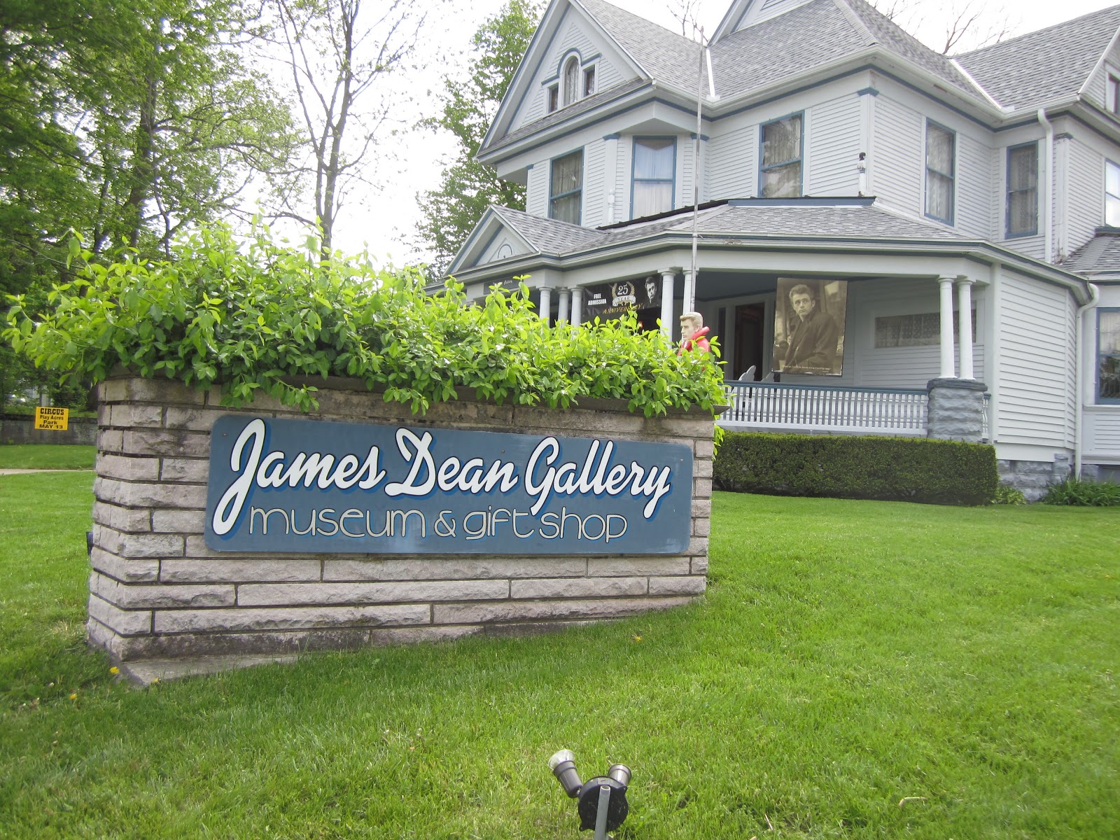 the journey Fairmount, Indiana = James Dean Hometown