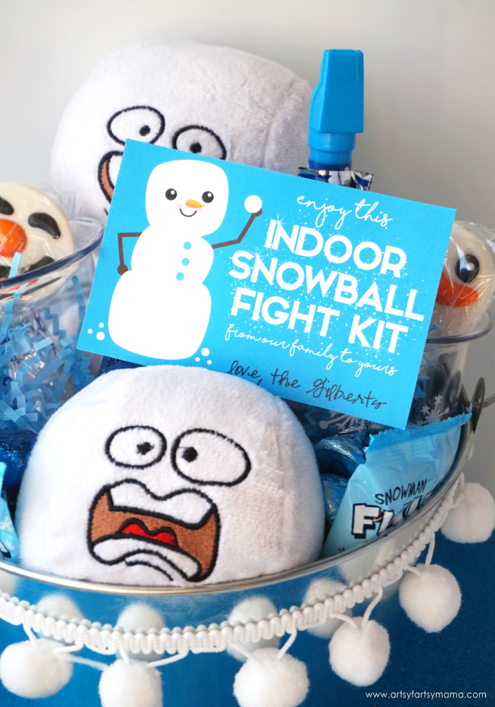 This Indoor Snowball Fight Kit with Free Printable Tag is a fun gift for kids and the perfect idea for a night of family fun!