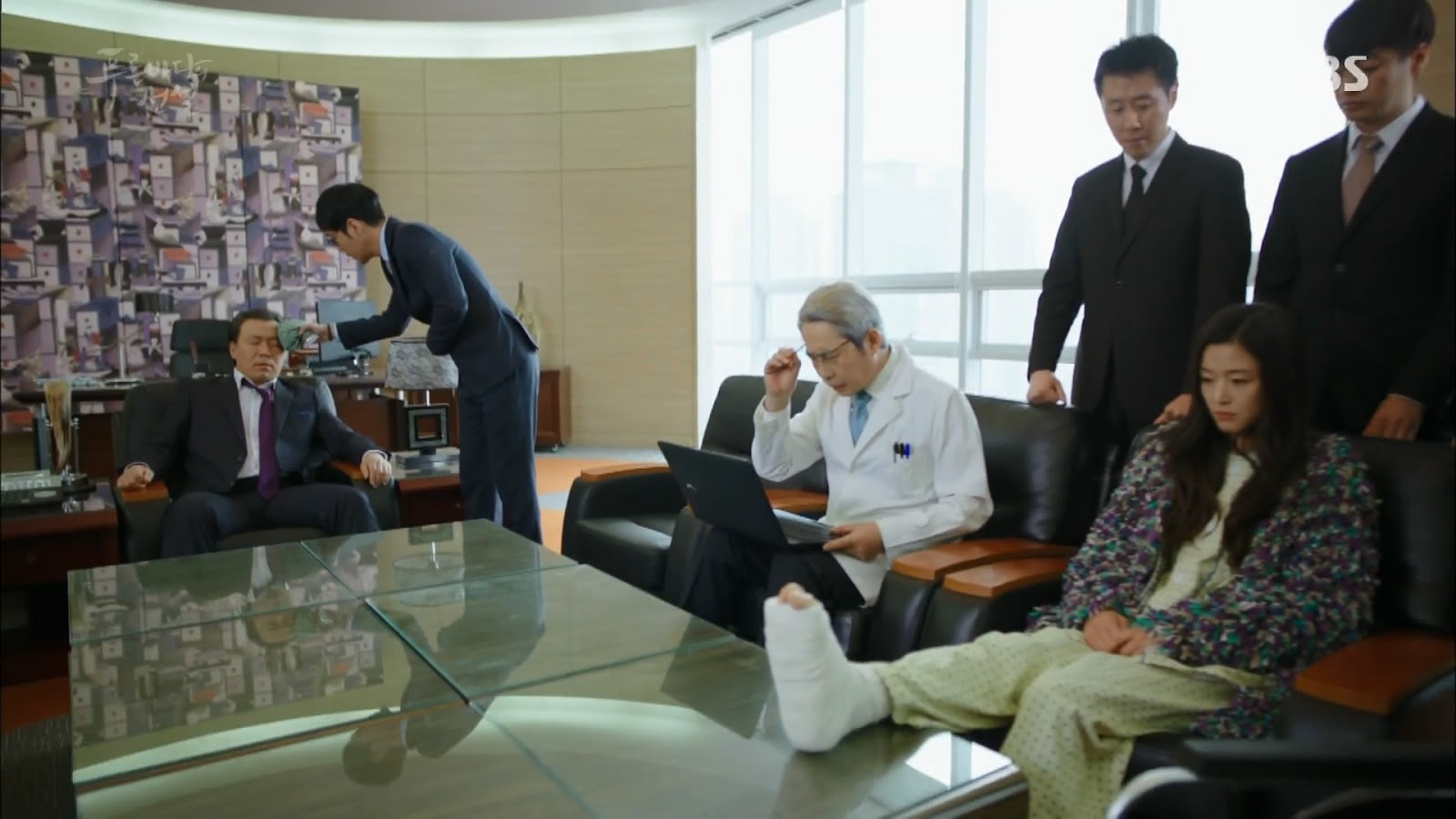 Screenshot Joon Jea And Cheong Yi Happy Scene The Legend Of The Blu Sea (2016) 1080p Episode 06 - www.uchiha-uzuma.com Screenshot Joon Jea And Cheong Yi Happy Scene The Legend Of The Blu Sea (2016) 1080p Episode 06 - www.uchiha-uzuma.com