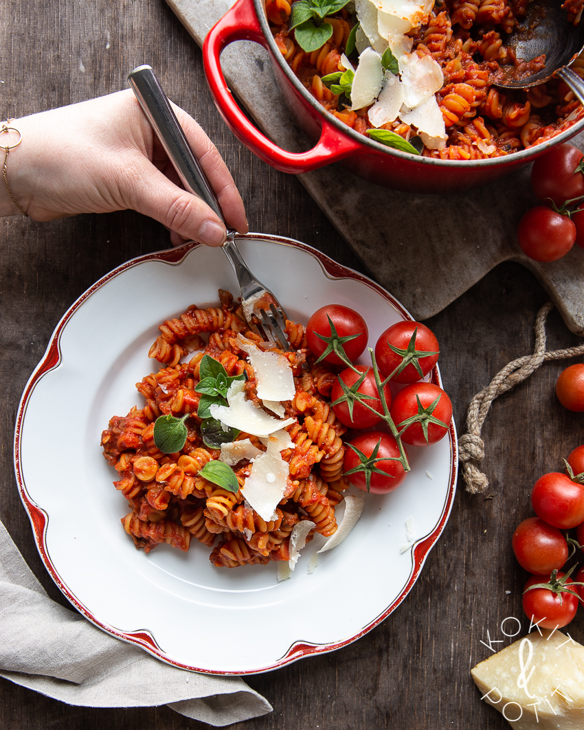 One pot -pasta eli yhden padan kasvispasta One pot -pasta eli yhden padan kasvispasta