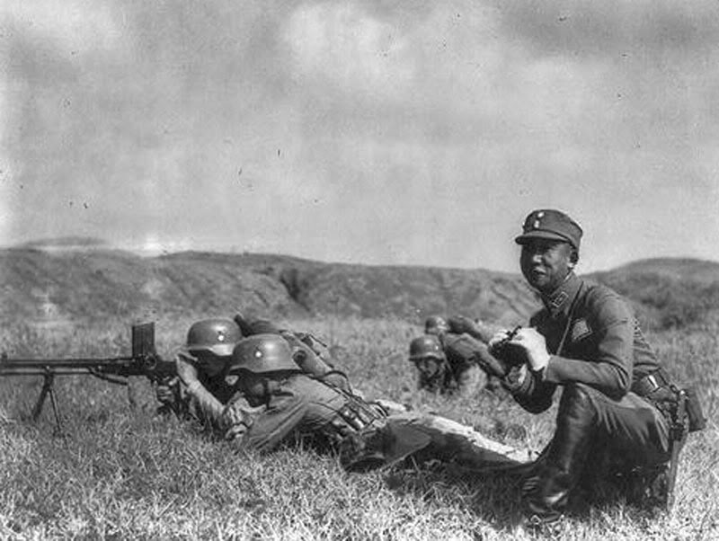 China-soldiers-German-trained-px800.jpeg