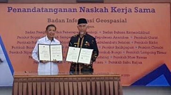 Wako%2BMahyeldi%2BTandatangani%2BMoU%2BInformasi%2BGeospasial