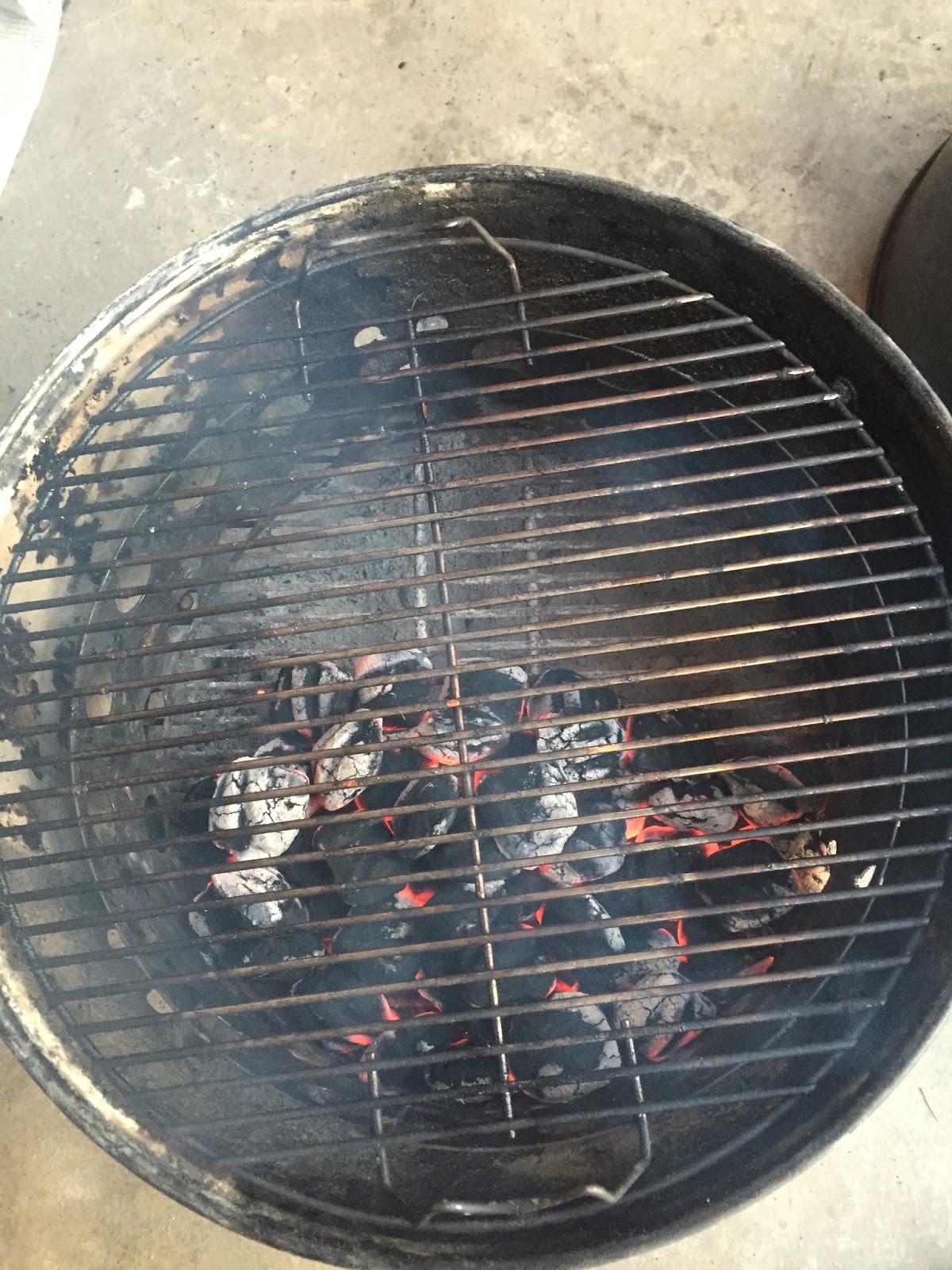TKQ Converting My WSM to a Charcoal Grill for Steak Kabobs