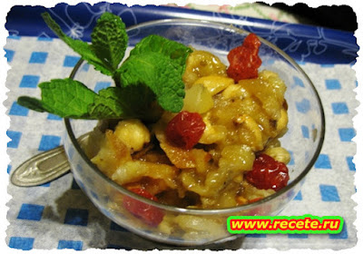 Hot Fruit Salad with Macaroons Hot Fruit Salad with Macaroons