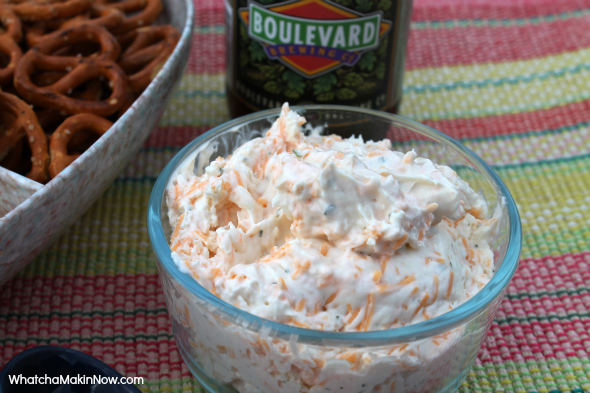 Irresistible Beer Cheese Dip - Only 4 ingredients - You won't be able to stop eating this dip!