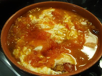 sopa castellana de ajo con huevo