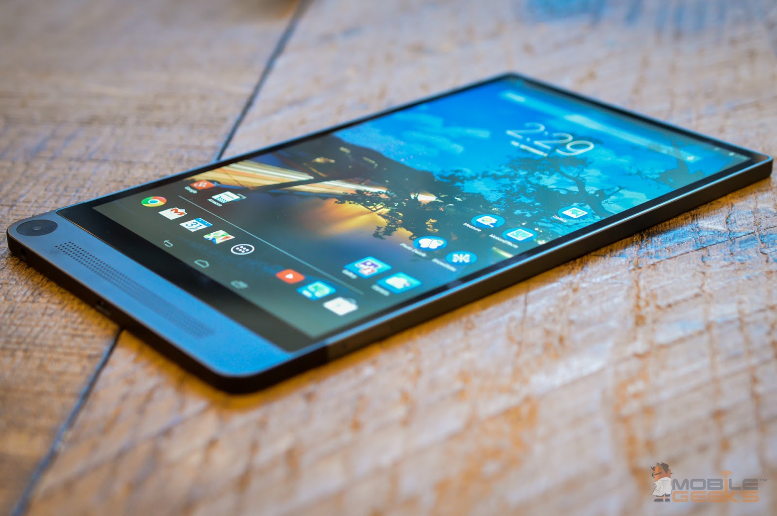 Carving Tech Dell Introduced World's Slimmest Tablet