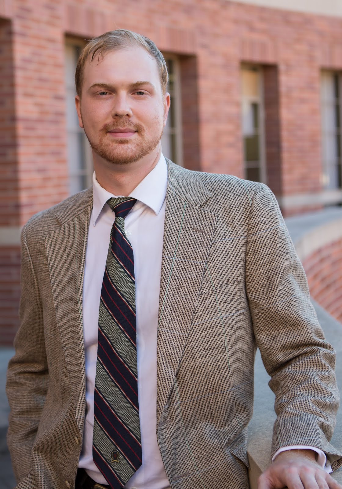 Dimitri Zafirov // Trusted financial analyst in LA Dimitri Zafirov