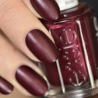 33+ Latest Fall Nail Colors Ideas From The Runways To Try In 2020 it is not just the wearable trends on the runways which take us by warm but also the unco 33+ Latest Fall Nail Colors Ideas From The Runways To Try In 2020