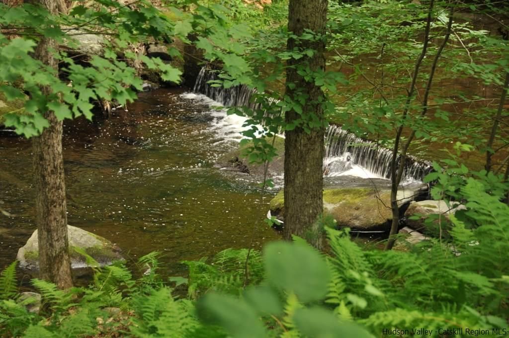 Sweet House Dreams Quiet Please Farm, 1970 Farm in Kerhonkson, New York