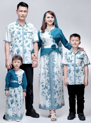 Gambar baju muslim batik kombinasi polos Gambar baju muslim batik kombinasi polos