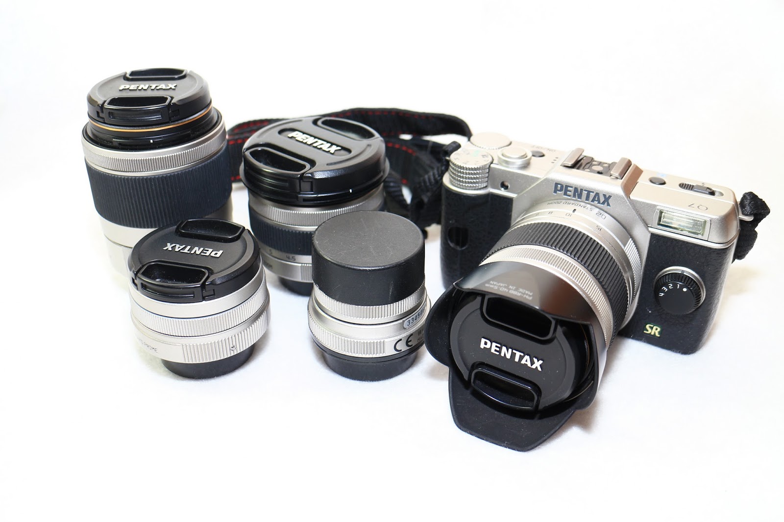 阿堡的世界: [評測+偽開箱] Pentax Q系列相機+ 01 + 02 +03 +06 +08鏡