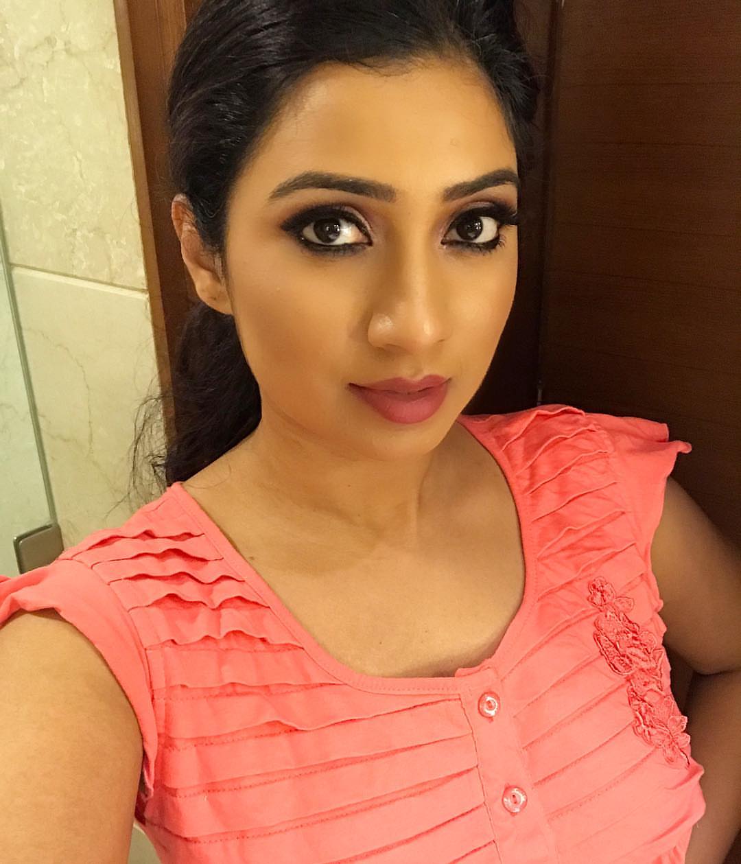 shreya ghoshal hd wallpapers 2017 beingbhai shreya ghoshal hd wallpapers 2017 beingbhai