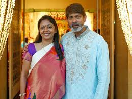 Jagapathi Babu, Biography, Profile, Age, Biodata, Family , Wife, Son, Daughter, Father, Mother, Children, Marriage Photos. 
