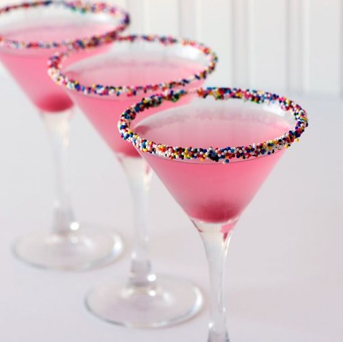Marshmallow Cake-tini Cocktail #Drink #Party Marshmallow Cake-tini Cocktail #Drink #Party