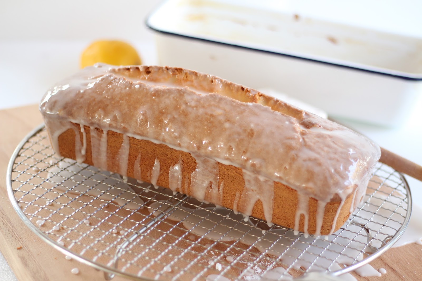 Saftiger Zitronenkuchen mit Videoanleitung