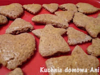 http://kuchnia-domowa-ani.blogspot.com/2011/12/pierniczki-swiateczne.html