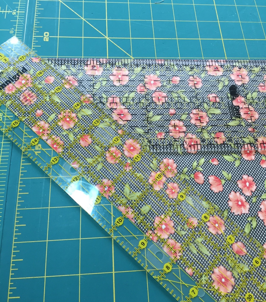 Stitching With 2 Strings Tutorial Bias Binding on a Scalloped Edge