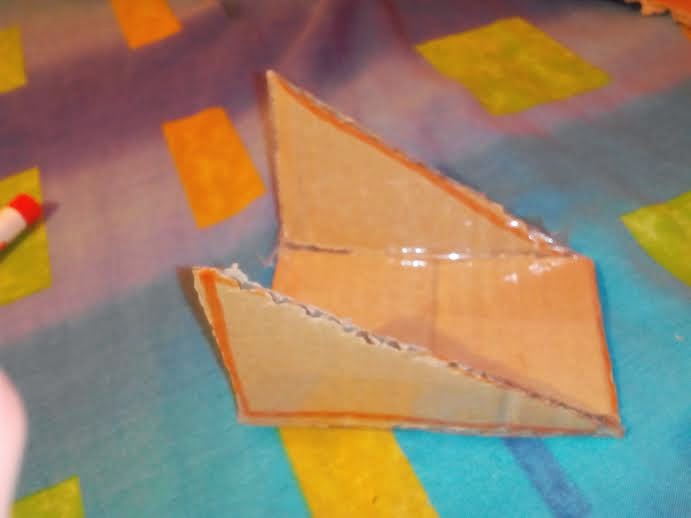 How to Make Fingerboard Ramps How to Make a Kicker (super easy)