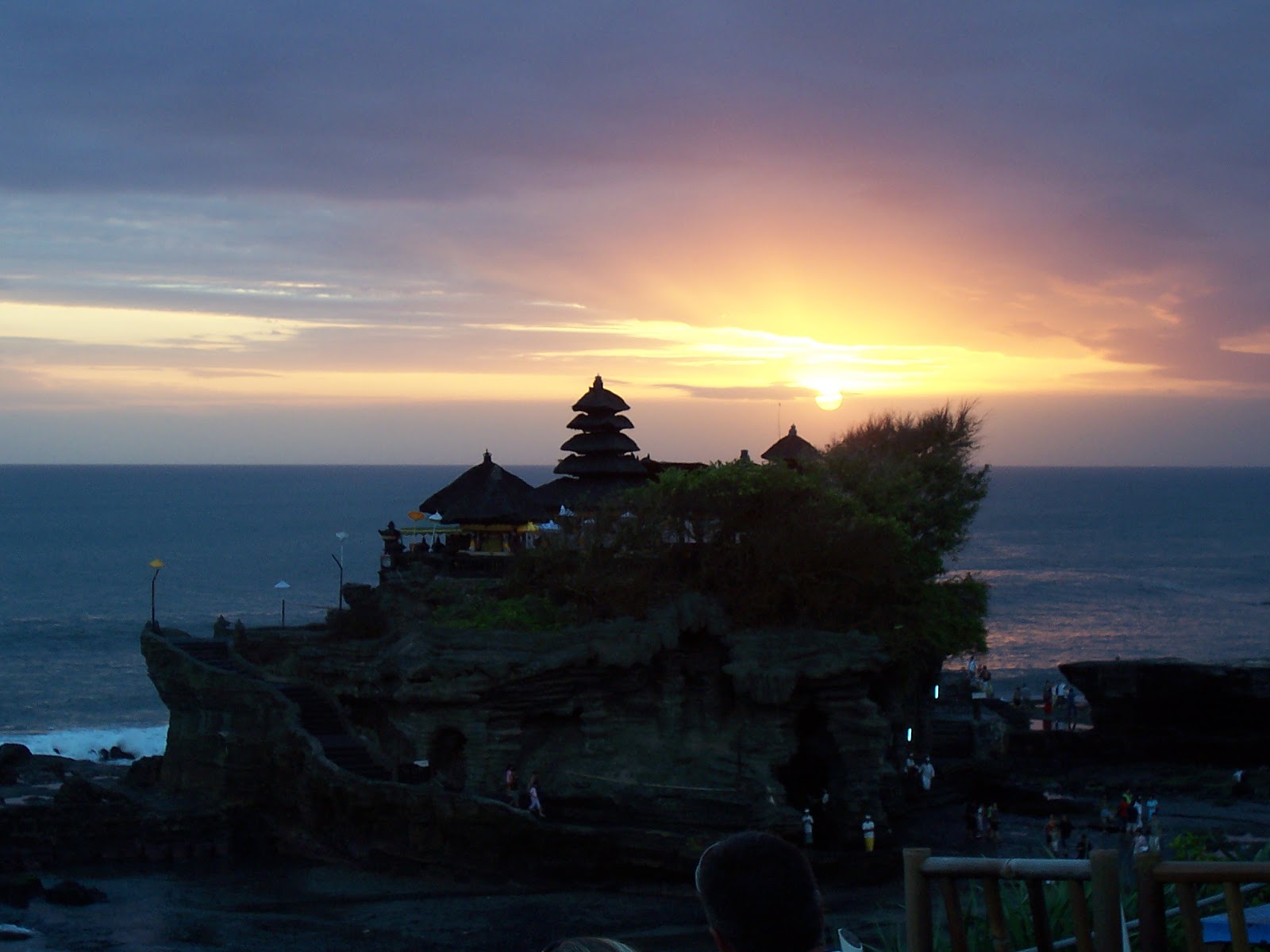 10 Tempat Wisata Favorit di Bali yang Harus Anda Kunjungi
