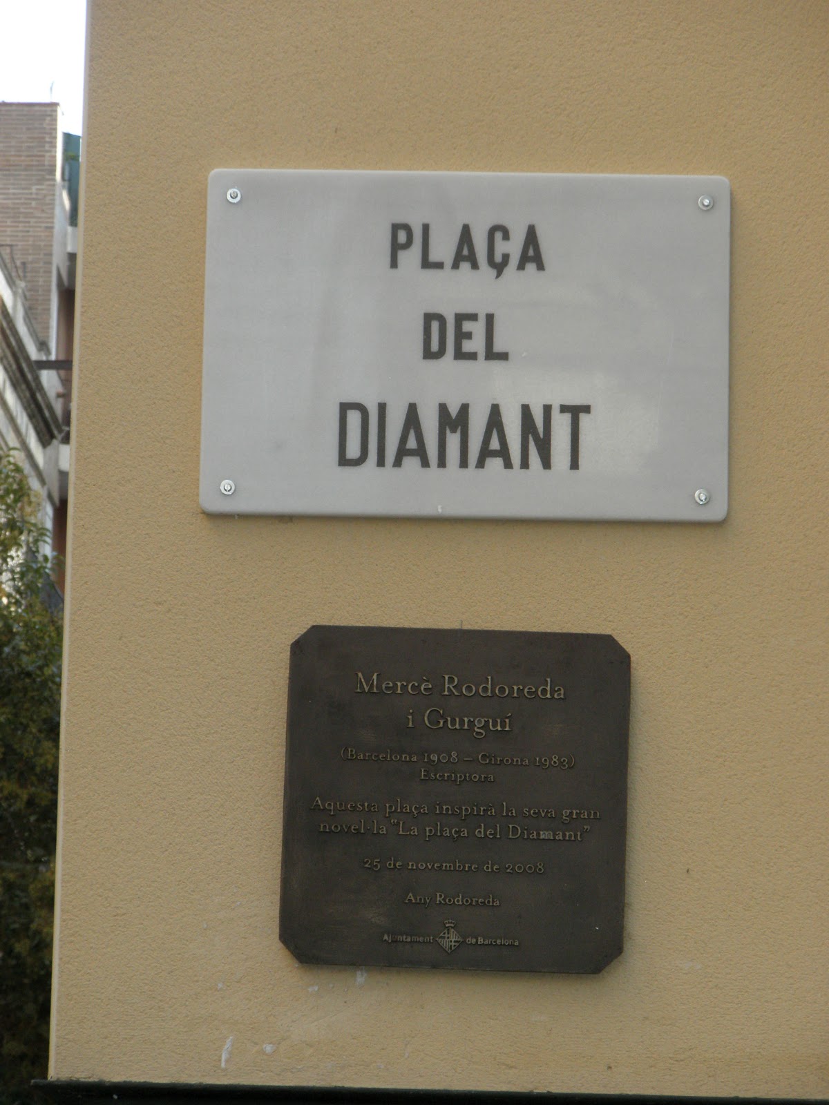 Literat Tours La Plaça del Diamant