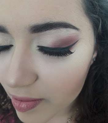 blog-inspirando-garotas-tutorial-maquiagem-diagonal-glitter