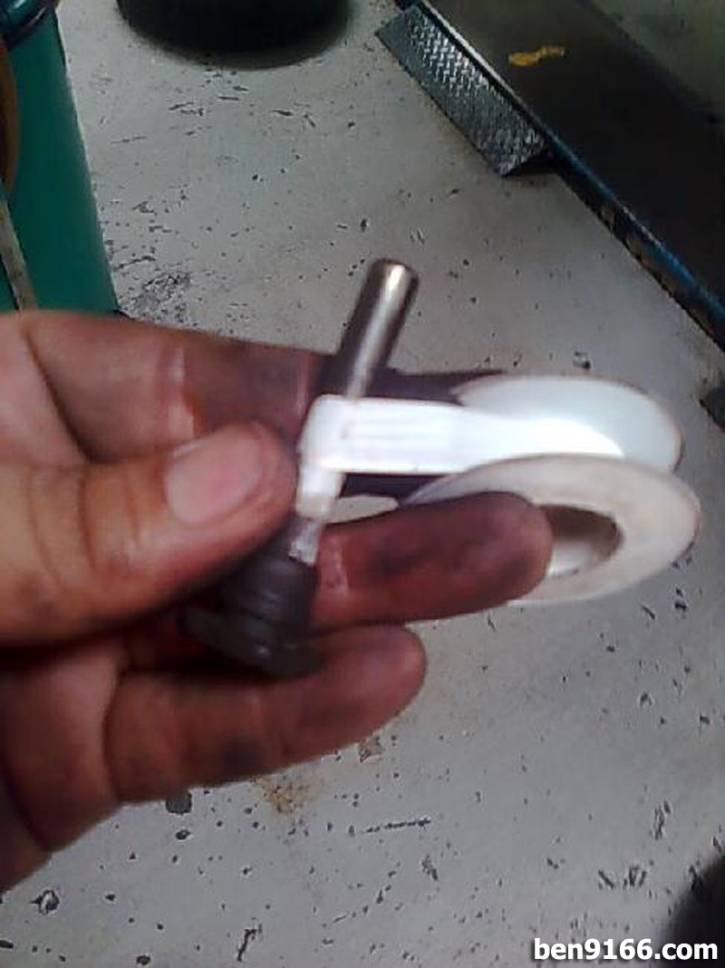 DIY: Repair Perodua Myvi/Viva Brake Caliper Noise - BEN9166