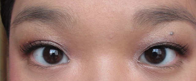 The Blackmentos Beauty Box: Rave Review: Red Earth eyeshadow in 36 Iced