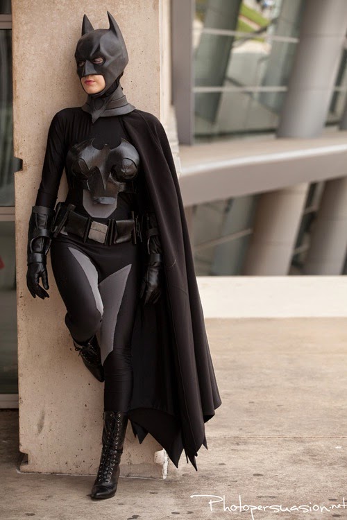 Ultra Tendencias: Batman en su versión femenina cosplay