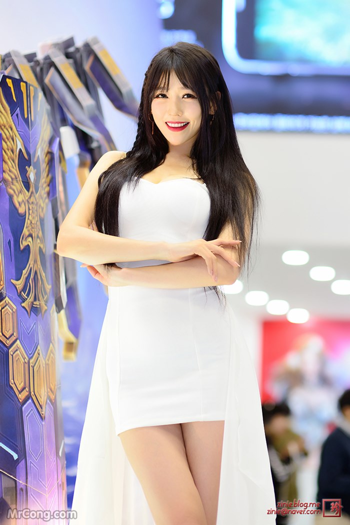 Lee Eun Hye&#39;s beauty at G-Star 2016 exhibition (45 photos) photo 2-10