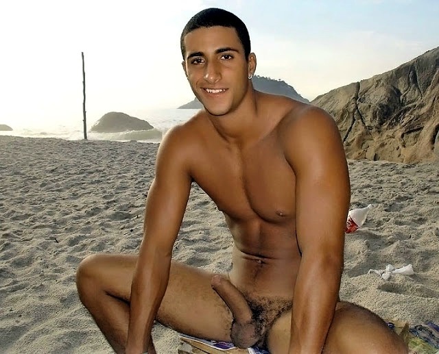 Resultado de imagem para HOMENS NA PRAIA NUDISMO