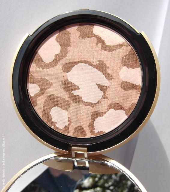 TOO FACED - Pink Leopard Blushing Bronzer.