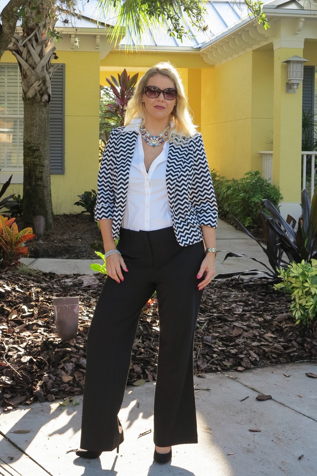 FASHION OVER 40 CAN YOU WEAR SHOULDER PADS IN A BLAZER?