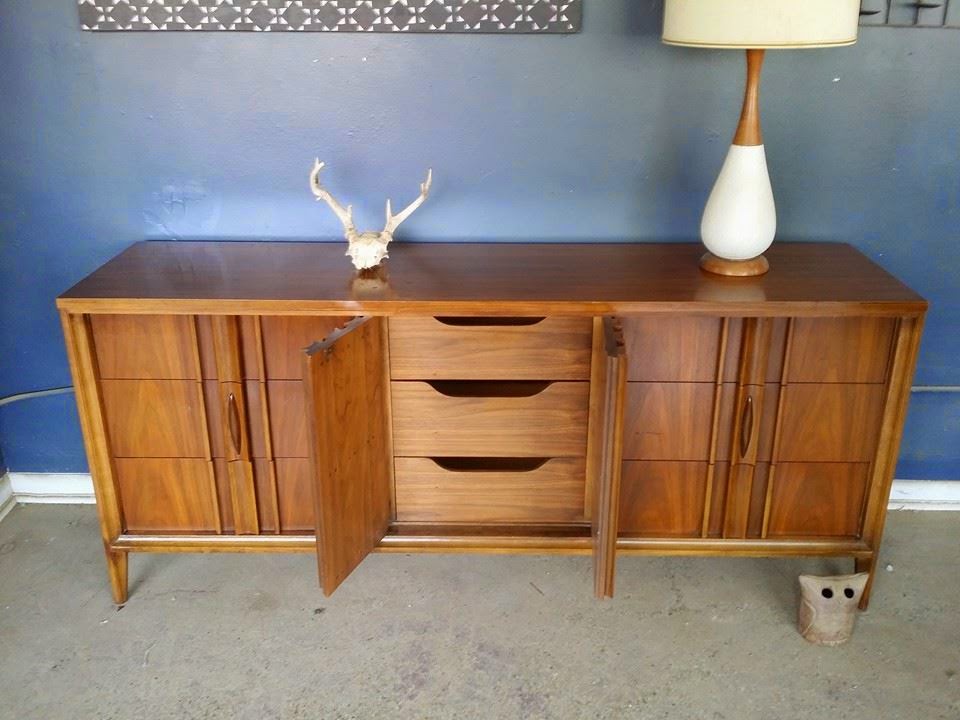 Vintage Ground MCM Credenza, Stunning Design